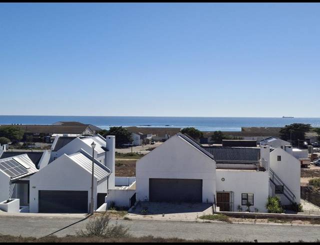 LAND FOR SALE IN DA GAMA BAY